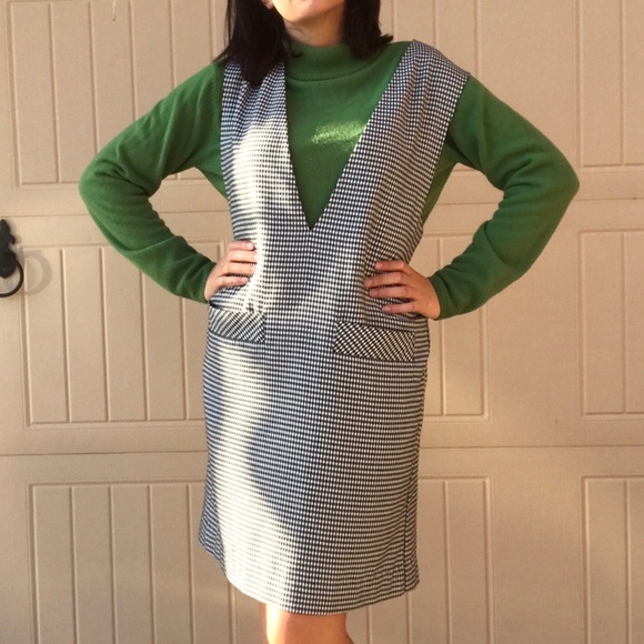 Vintage Gingham V-Neck Dress - Picture 3 of 6